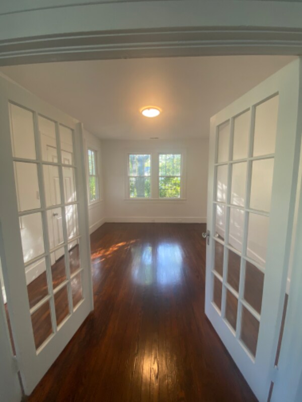 1914 Calvert St, North Charleston, SC 29405