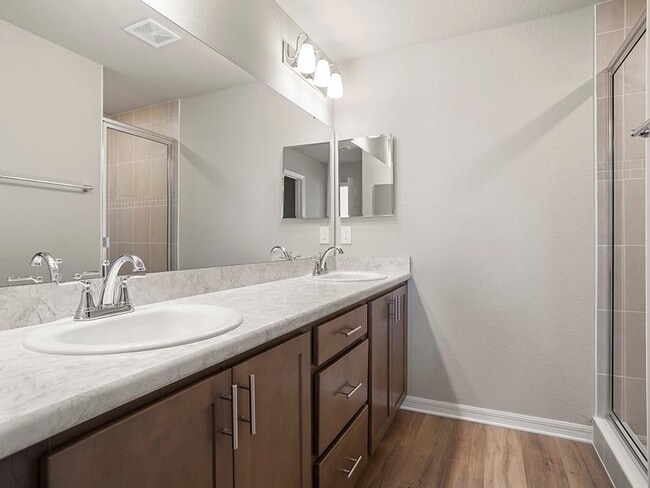 5823 Freshwater Canyon Dr, Saint Cloud, FL 34771 - photo 3