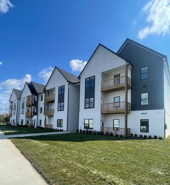6717 Highway 150, Floyds Knobs, IN 47119