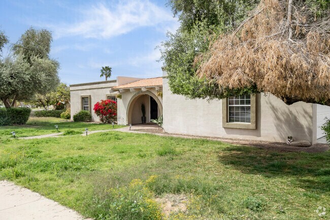Many older homes in North Center have larger lots, great for families looking for space.