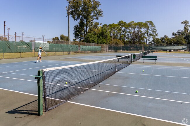 Tennyson Oaks residents can get some fun in at the Alexandria Tennis Center.