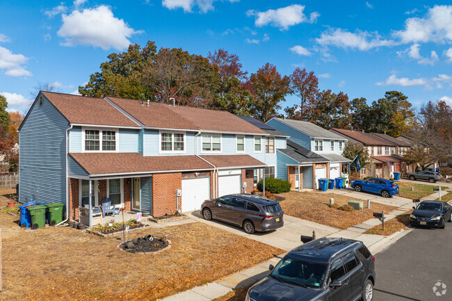 Townhomes fill the residential streets of Barton Run.