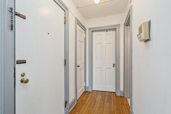 31 Palmer Square W unit B, Princeton, NJ 08542 - photo 5
