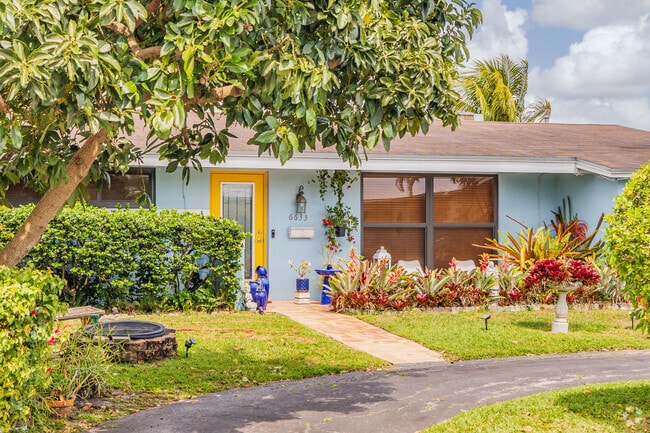 Make your dream home come true by living in Miramar Isles, FL.