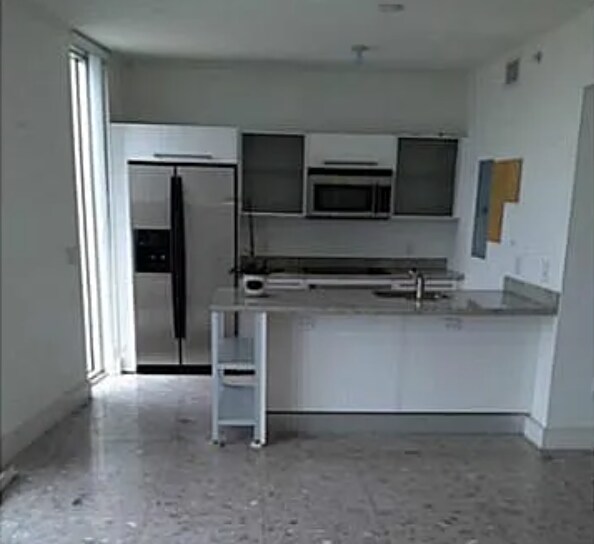 185 SW 7th St unit 1400, Miami, FL 33130 - photo 6