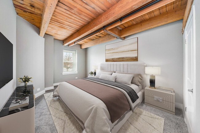 5th Avenue Station, Naperville, IL 60563 - photo 3