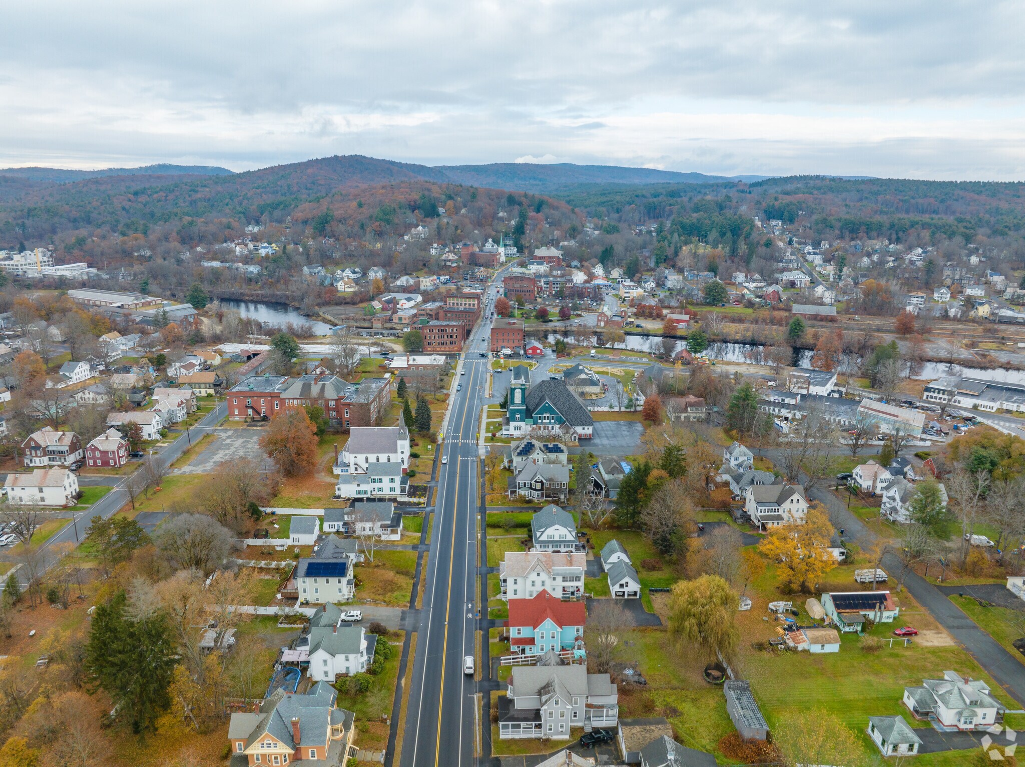 Orange offers residents a sparse suburban feel.