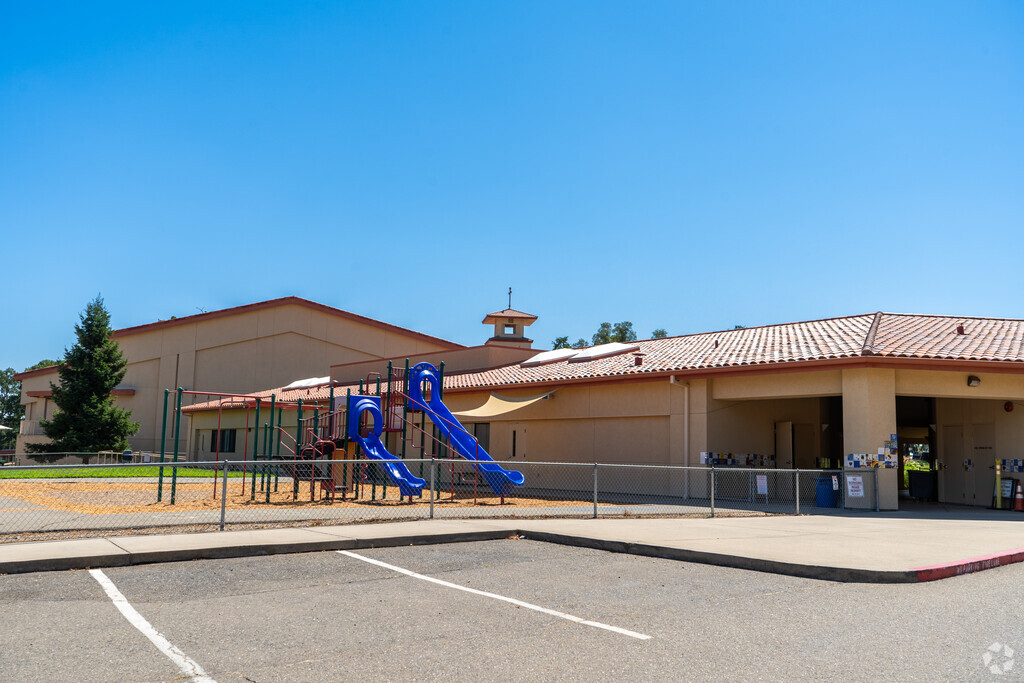 Holy Trinity School provides education in the neighborhood of 
El Dorado Hills