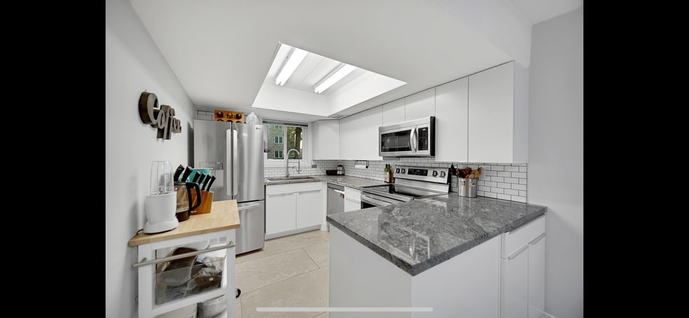 4951 134th Place unit 1C, Crestwood, IL 60445 - photo 1