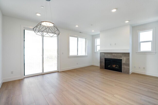 6483 Olympic Ln, Camas, WA 98607 - photo 3