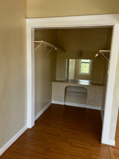 Bedroom 2 Walk-in
