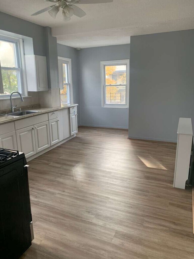 260 Pacific St, Paterson, NJ 07503