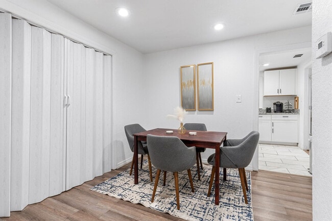 4805 N 37th St unit ID1359639P, Tampa, FL 33610 - photo 5