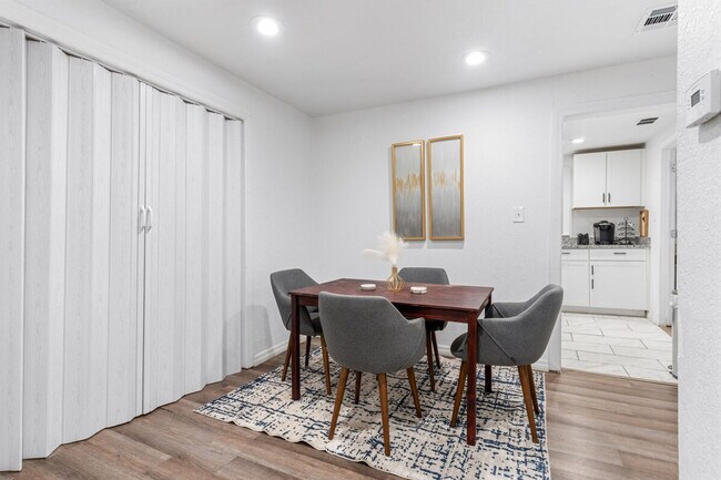 4805 N 37th St unit ID1359640P, Tampa, FL 33610 - photo 6