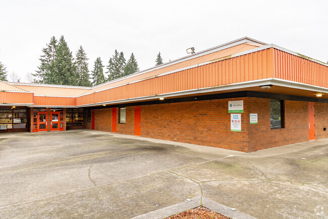 Burnt Bridge Creek Elementary School classrooms in Vancouver, WA, have exterior doors.