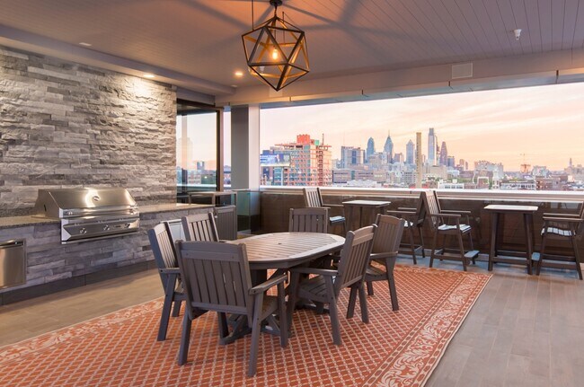 250 N Christopher Columbus Blvd unit 1401, Philadelphia, PA 19106 - photo 7