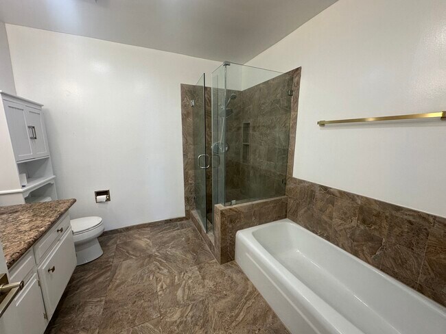 Adobe Grande unit 511, Culver City, CA 90230 - photo 5