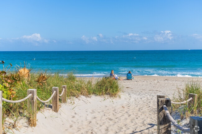 Boca Pointe residents can enjoy beautiful beach days, just a few miles west of the area.