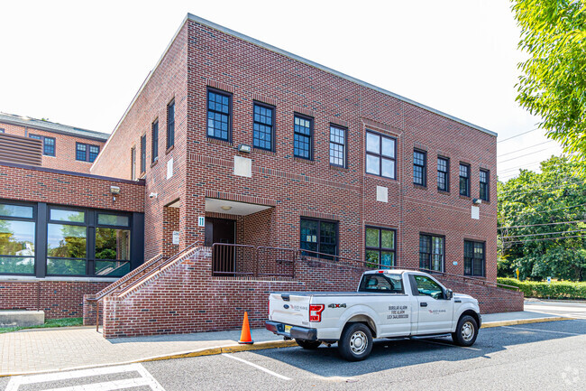 The Rumson Country Day School