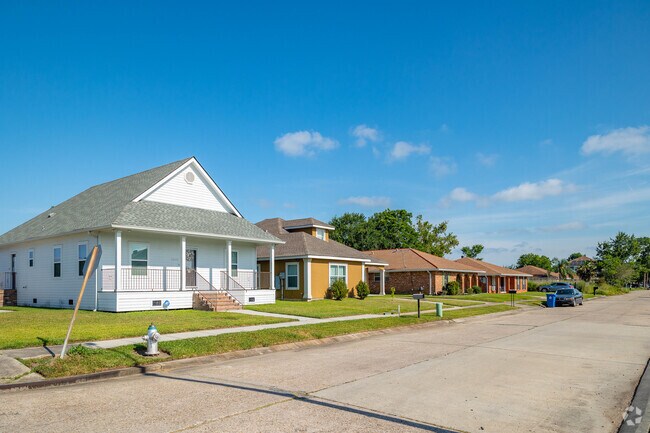 Streets in Read Boulevard West have minimal tree coverage for residents to enjoy.