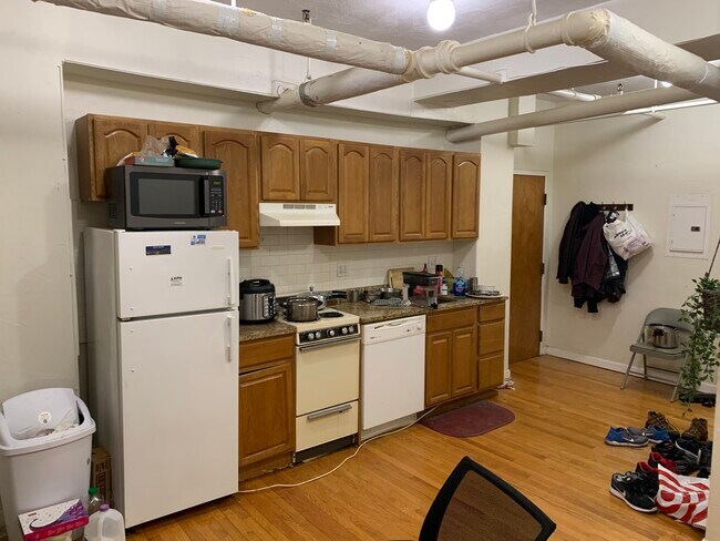 25 Saint Stephen St unit 2, Boston, MA 02115 - photo 2