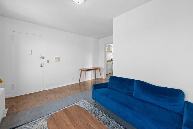 402 E 11th St unit ID1273834P, New York, NY 10009 - photo 3