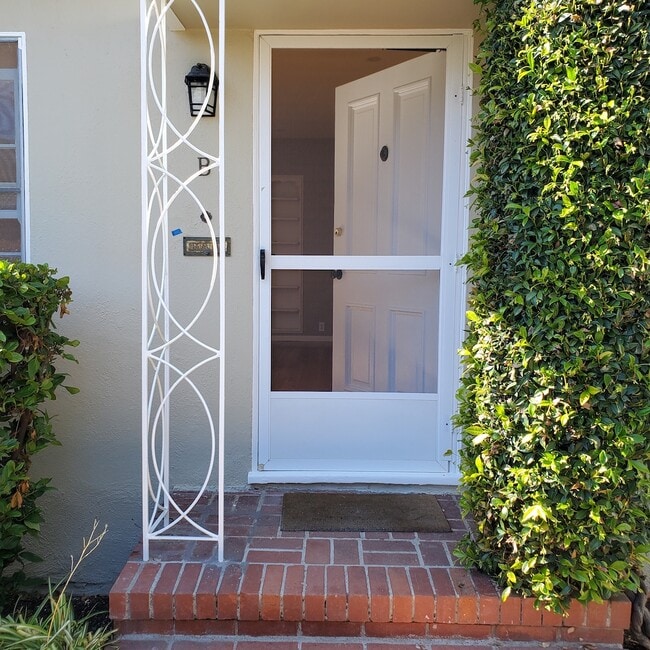 847 12th St unit B, Santa Monica, CA 90403 - photo 3