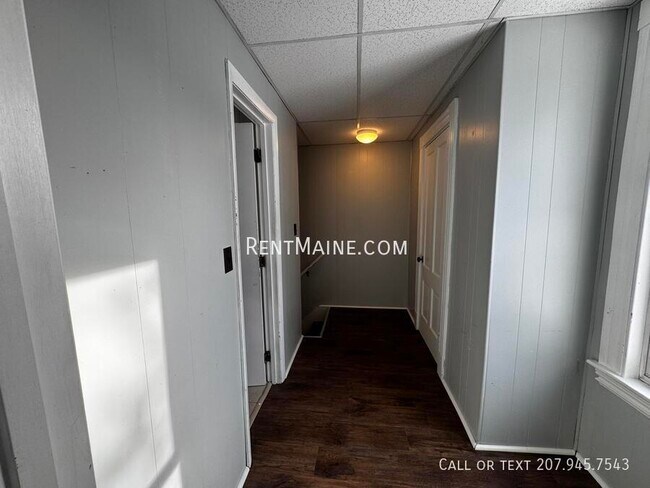 17 Edwards St unit 3, Waterville, ME 04901 - photo 6