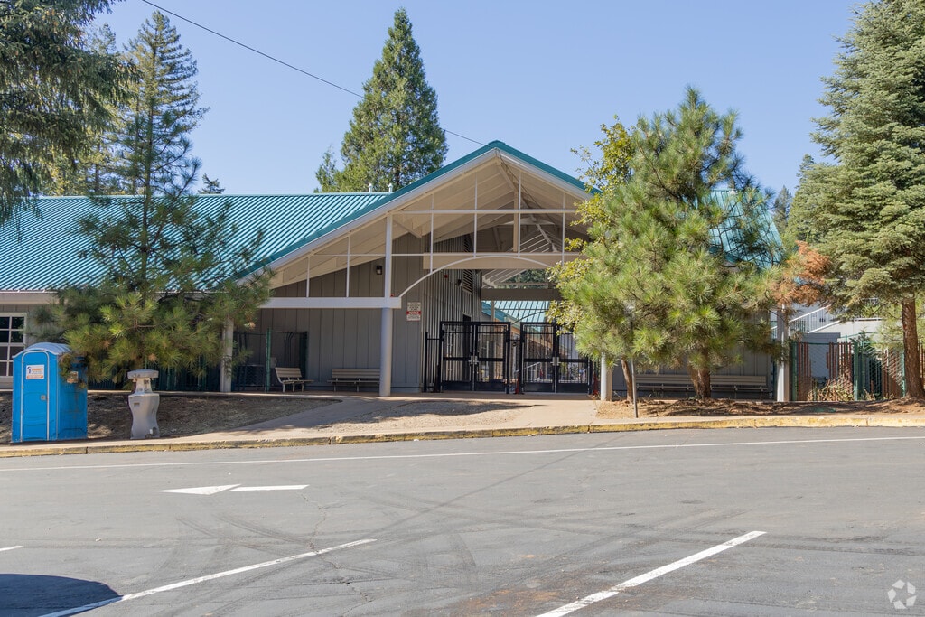 Cedarwood Elementary get an overall grade of B from Niche.