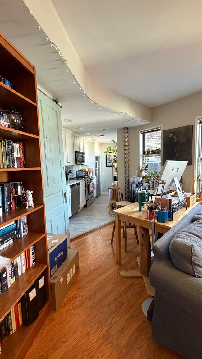 Williamsburg Condominium unit 807, Washington, DC 20009 - photo 4