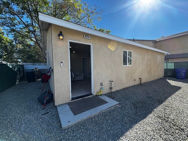 879 N Mountain View Ave unit 2, San Bernardino, CA 92401 - photo 2