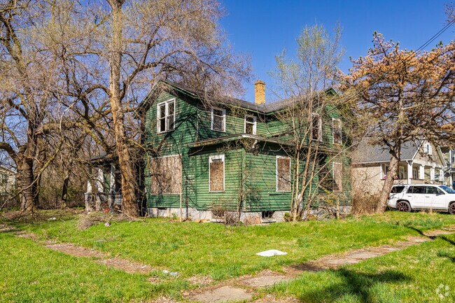 Many of Grand Traverse's older homes have fallen into disrepair or have been abandoned.