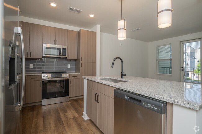 Solis Kennesaw, Marietta, GA 30066 - photo 6