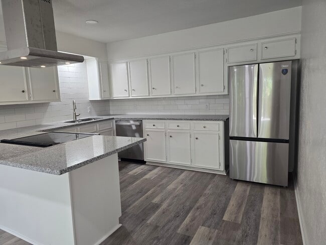 North Loop Apartments, Athens, TX 75752 - photo 6