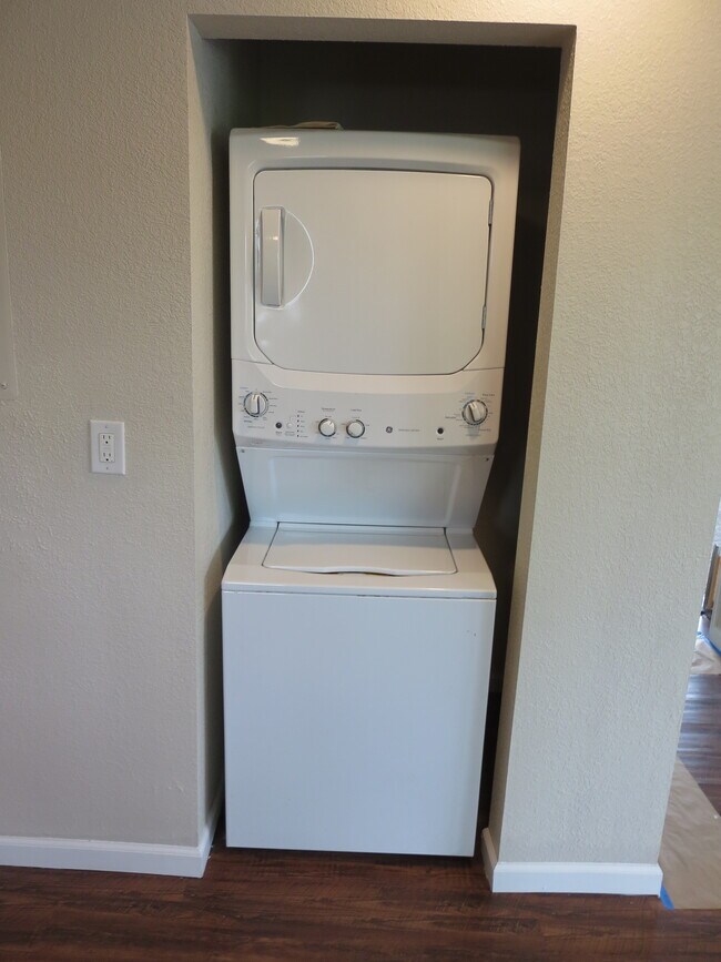 4407 San Roberto Ave unit 1, Anchorage, AK 99508 - photo 4