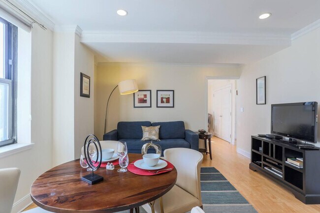 8 W 57th St unit ID408760P, New York, NY 10019 - photo 2