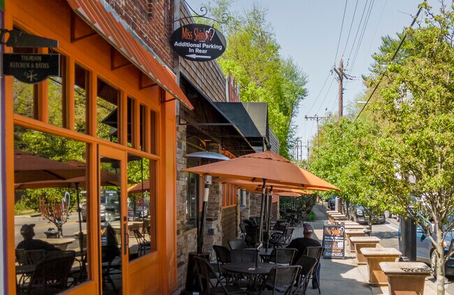 Evergreen residents can grab lunch at local favorite Miss Shirley’s Cafe.