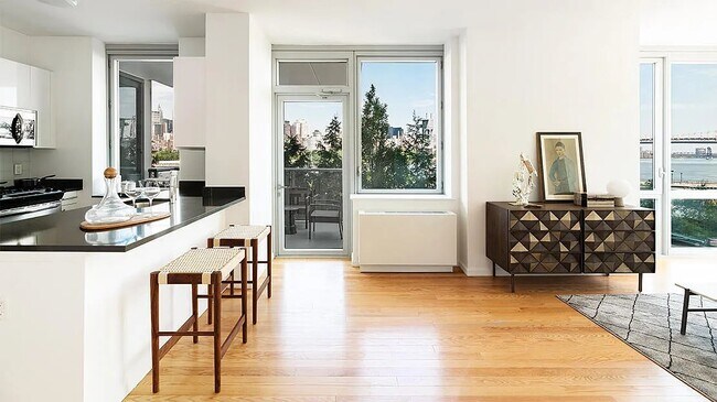 4540 Center Blvd unit 205, Long Island City, NY 11109 - photo 4