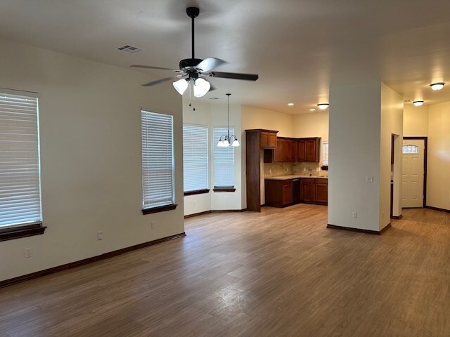 925 Heather Ln, Moore, OK 73160 - photo 6