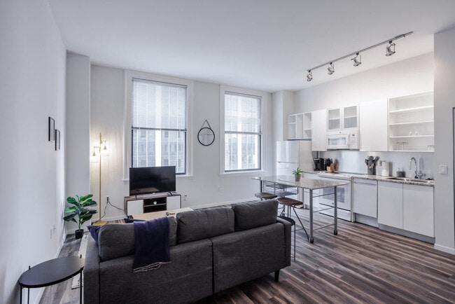 9-JAN-JAN E 4th St unit ID1343750P, Cincinnati, OH 45202 - photo 3