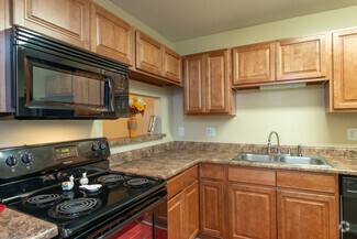 18 Weather Hill Cir, Durham, NC 27706