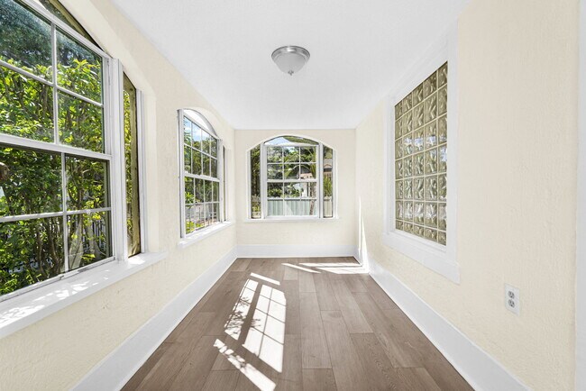 511 NW 44th St unit 1, Miami, FL 33127 - photo 7