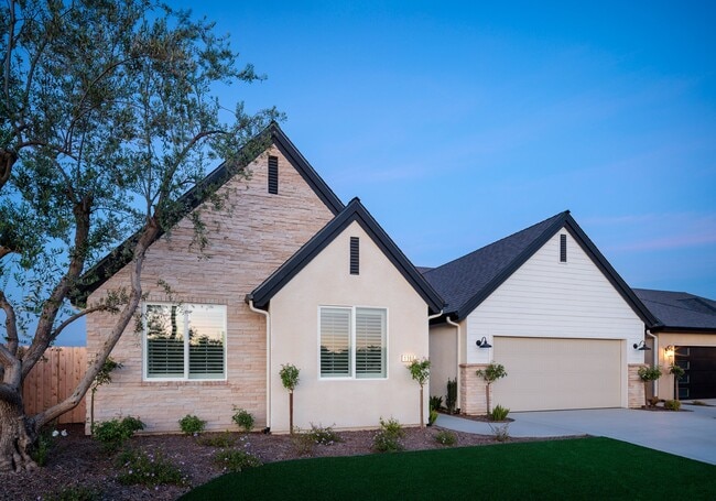 2335 Catherine Ave, Sanger, CA 93657 - photo 2