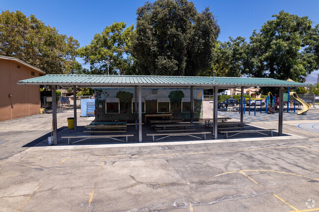 A covered lunch area keeps students cool at Glenfeliz Boulevard Elementary, Atwater Village.