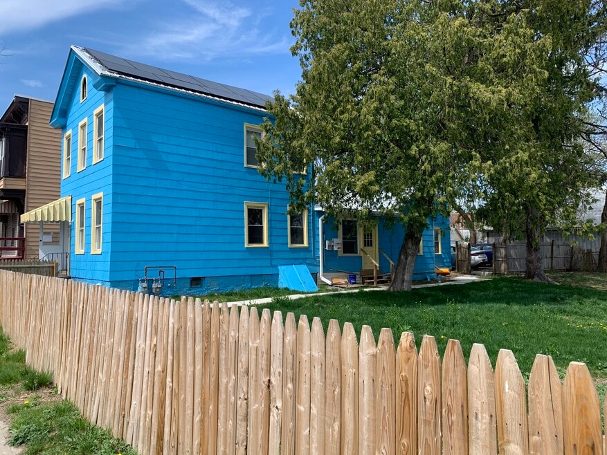 813 19th St unit 1, Watervliet, NY 12189 - photo 1