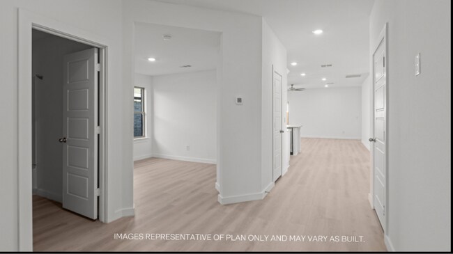 204 E 15th St unit 37029466, Wolfforth, TX 79382 - photo 2