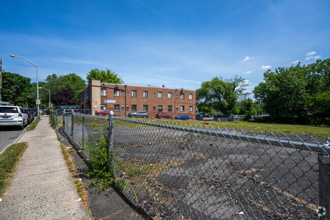The Jamas Childrens Academy no longer exists.