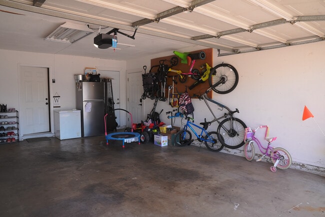 2526 E Mercer Ln, Phoenix, AZ 85028 - photo 6