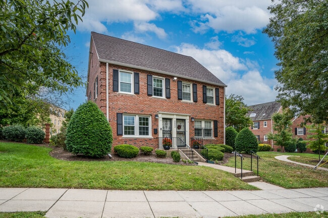 A cozy duplex in the Fairfax Village neighborhood of Washington, D.C.