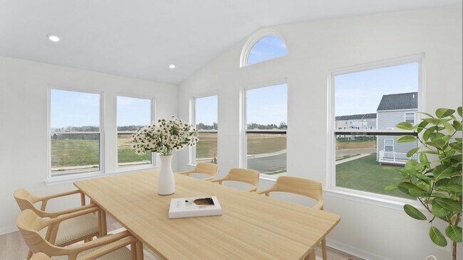 102 Monroe Ave, Ranson, WV 25438 - photo 7